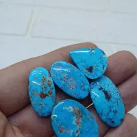 انواع فیروزه نیشابوری