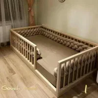 تخت کودک و نوجوان چوبی. مونته‌سوری. کلبه‌ای. چوبی