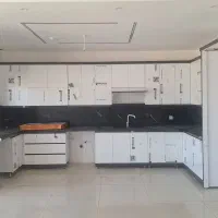 آپارتمان ۱۳۰متر /دو خواب /صفر/واقع درخیابان شیرودی