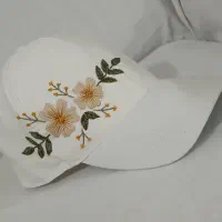 کلاه گلدوزی شده با دست