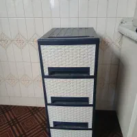 تعدادی لوازم منزل به فروش میرسد