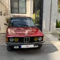 بی ام و E21
