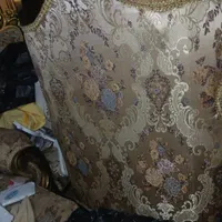 مبل سلطنتی ۷ نفره با ۱ میزبان میز وسط و دوتا عسلی|مبلمان خانگی و میز عسلی|قائم‌شهر, |دیوار