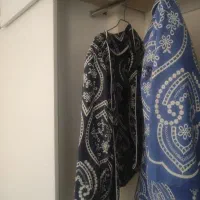 دو عدد کت پارچه. خیلی گران آبی و سرمه ای