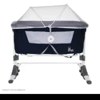 تخت نوزاد کنار مادر زویی