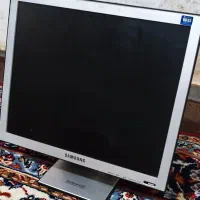 مانیتور باکیفیت و سالم سامسونگ ۱۷ اینچ