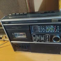 رادیو ضبط ایوا و آکایی ژاپنی