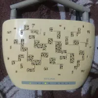 مودم  TP-LINK مدل W8961ND در حد نو تمیز و سالم