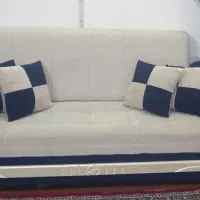 مبل راحتی همرا با میز عسلی تاشو