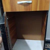 میز اتو و چرخ خیاطی در حد نو