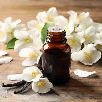 اسانس عطر وانیل