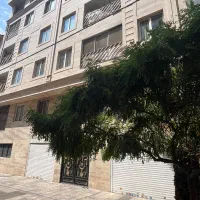 آپارتمان-85-متری-خوش-نقشه-غرق-نور-دهقان