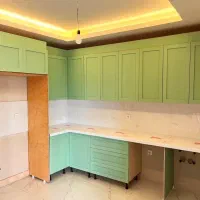 طراحی و ساخت کابینت و دکوراسیون چوبی پله کمد پارکت