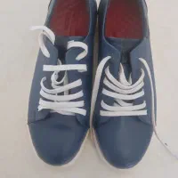 کفش کتونی سایز ۳۸