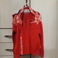 لباس ورزشی قرمز