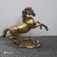 اسب برنجی