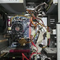 وسایل قطعات کامپیوتر
