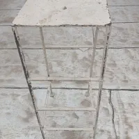 چهار پایه آهنی