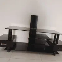 میز تلویزیون شیشه ای