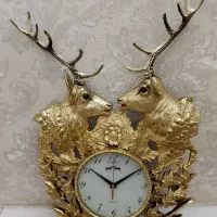 ساعت زیبای دیواری