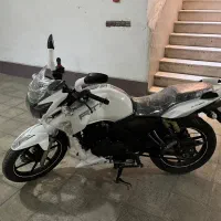 آپاچی 180
