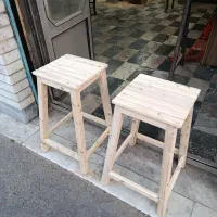 صندلی چهار پایه چوبی کوچیک