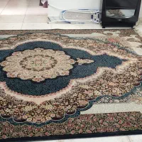 فرش تمام نخ اکرولیک (مقداری پارگی دارد) زیر قیمت