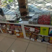 چهار عدد میز ساده و محکم