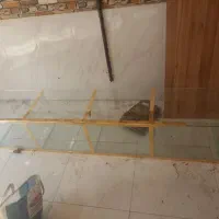 ویترین شیشه ای