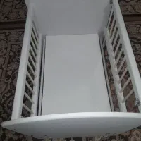 تخت نوزاد در فرهنگشهر