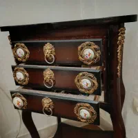 میز سه پایه