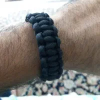 دستبند مشکی پاراکورد