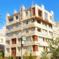 صارمی-28-طبقه-سوم-165متر-بنا-نوساز