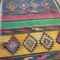 جاجیم قدیمی مناسب خونه باغ سنتی