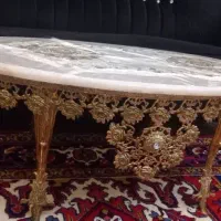 جلومبلی برنجی و میز