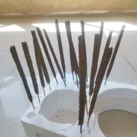 عود دستساز و عود اسپند
