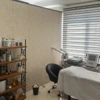 فشیال و پاکسازی تخصصی پوست برای آقایان و بانوان