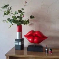 رژ . ابرو . بنمژه