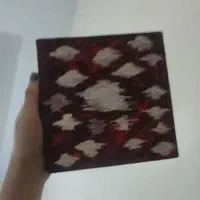 یک عدد بوم نقاشی