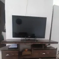 میز تلوزیون در حد نو