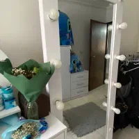 ایینه لامپ دار