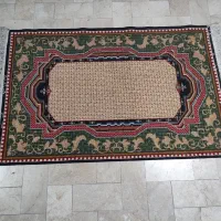 فرش یک و نیم متری بسیار سالم و تمیز