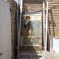 در آهنی حال پزیرایی