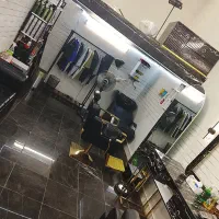 نیازمند آرایشگر تمام وقت با حداقل ۲ سال سابقه کار