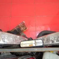 چراغ جلو و خطر عقب