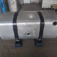 به یک نفر همکار ماهر یا نیمه ماهر در کار جوشکاری