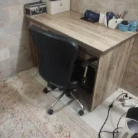 میز مطالعه و کامپیوتر با صندلی قابل تنظیم