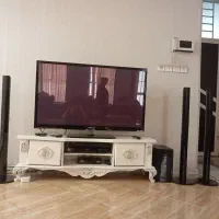 میز تلویزیون تمیزومرتب