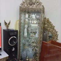ویترین برنجی آیینه شمعدان برنجی میز تلویزیون برنجی