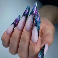 اکادمی تخصصی اموزش صفرتا صد ناخن و‌مژه